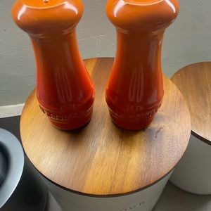 Le Creuset Salt & Pepper Shakers, color: flame, stoneware, excellent condition
